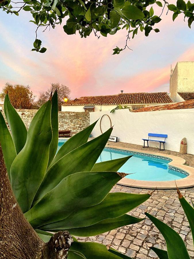 Bed and Breakfast Casa Do Torreao Salir Exterior foto